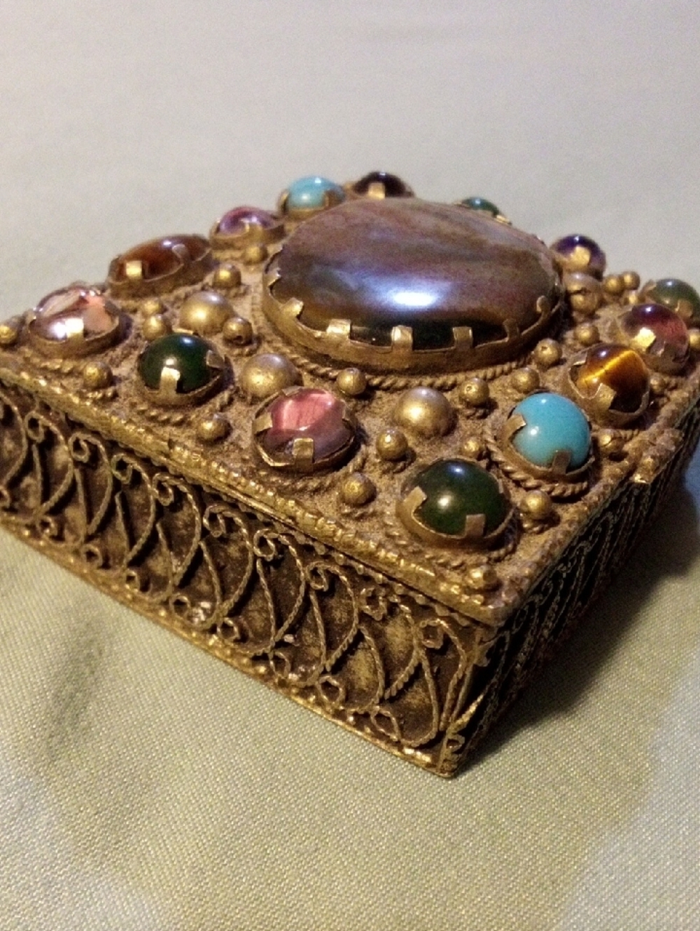 Gold-Brass Tone Multicolor Stone Jewelry Box - Picture 2 of 9